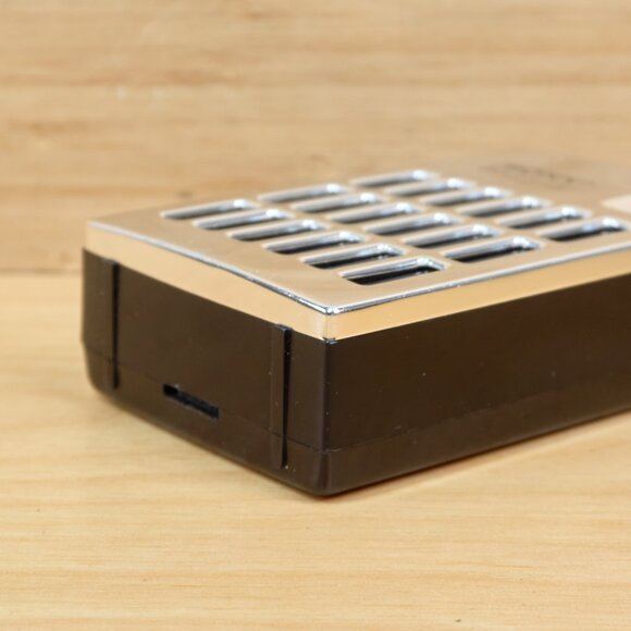 Vintage Sony 2R-32 Six Transistor Portable AM Radio, Working, Made in Japan - Picture 3 of 9